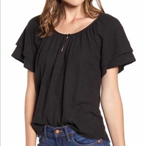 Madewell Texture & Thread black keyhole top